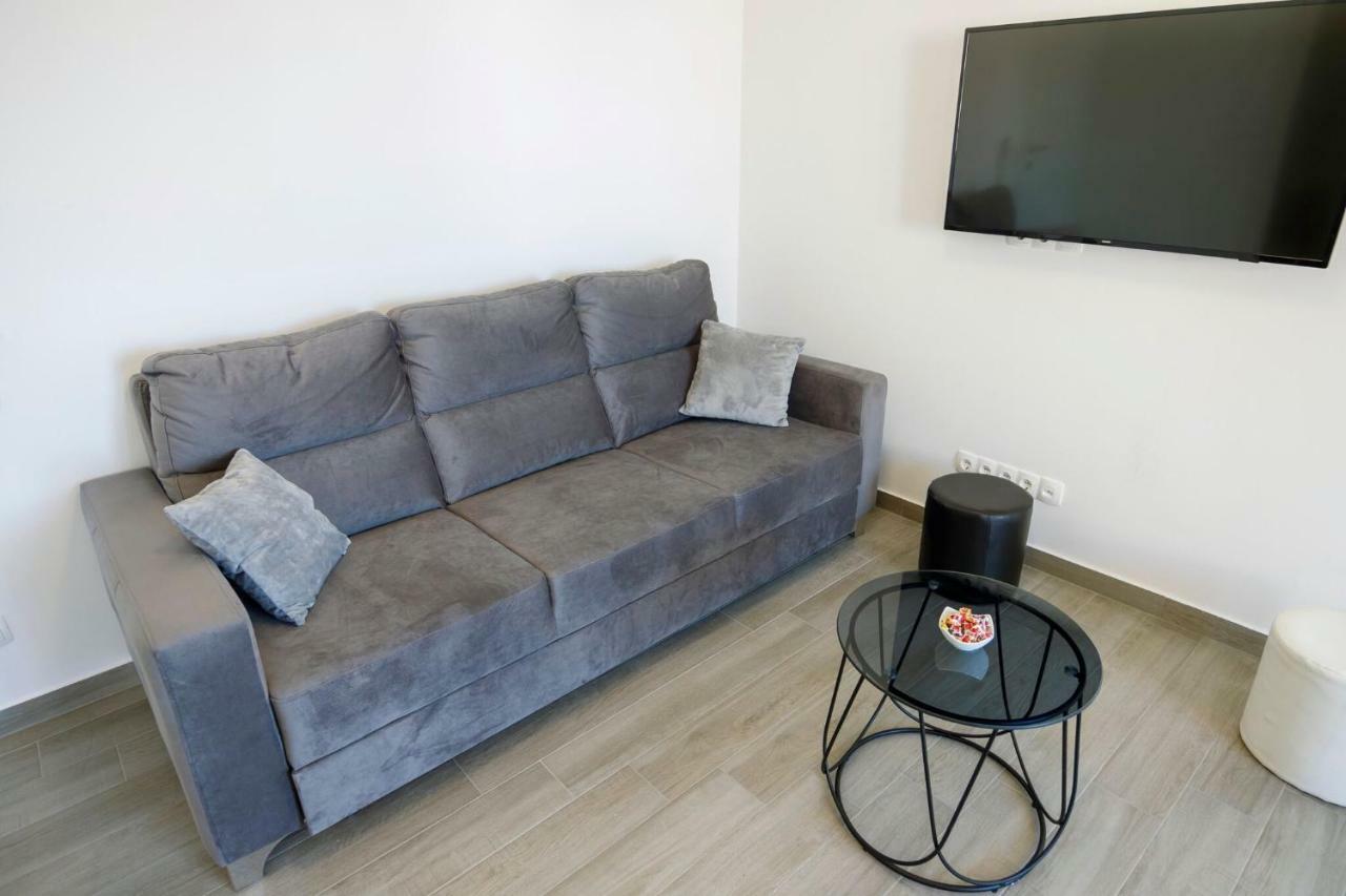 Apartmani Ticinovic Omis Exterior photo