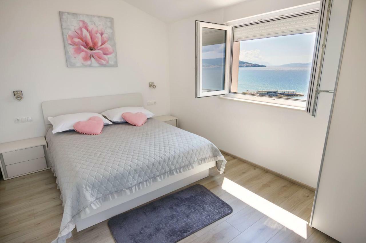 Apartmani Ticinovic Omis Exterior photo